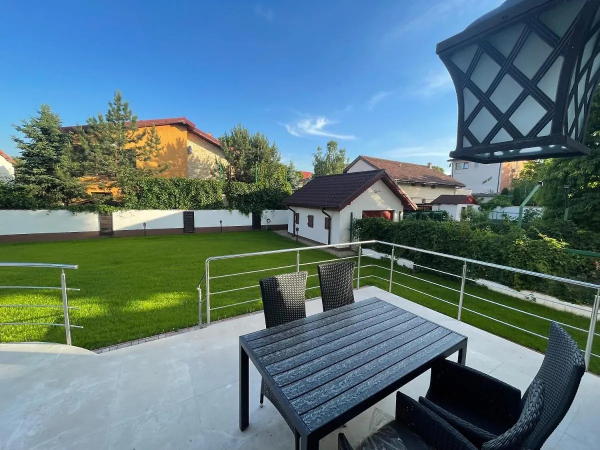 Iarca Inn Bucharest Aparthotel