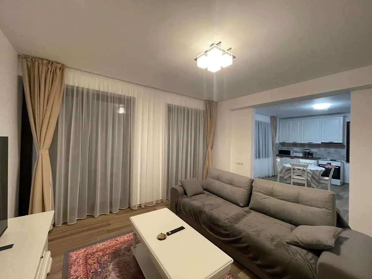 Iarca Inn Bucharest 0*,  Romania