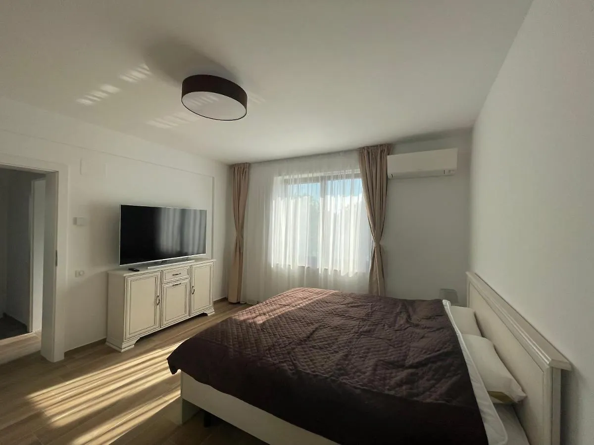 Iarca Inn Bucharest 0*,